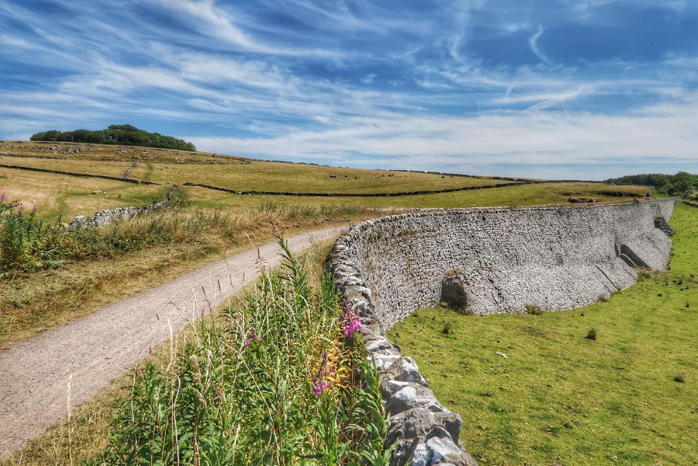 Enjoy wonderful walking and cycling along the High Peak Trail 